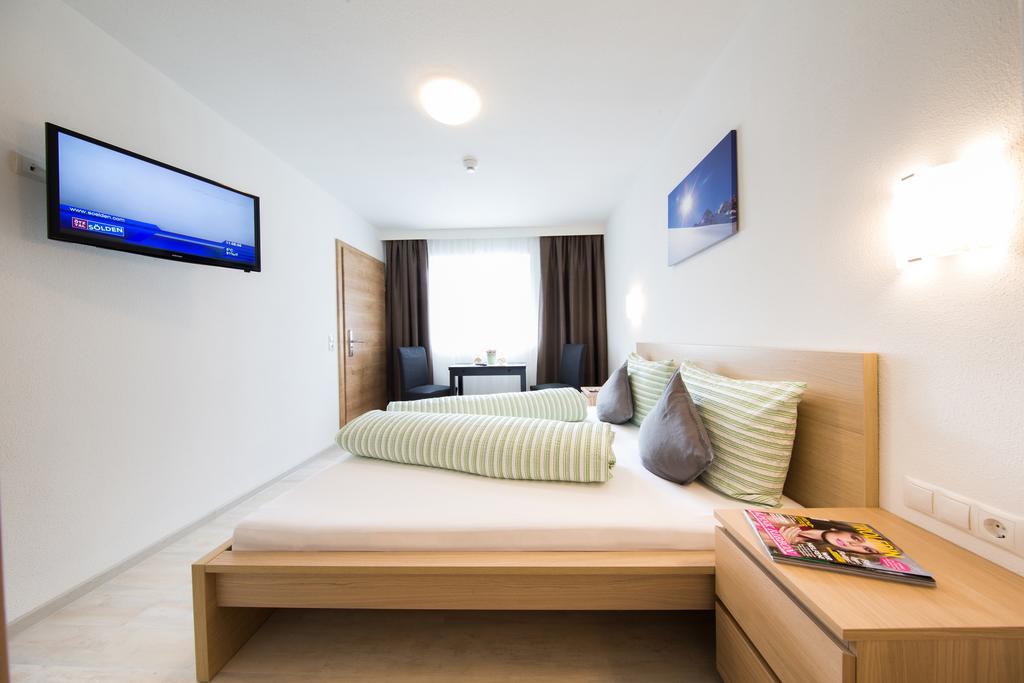 Ferienwohnung Haus Luigi Sölden Zimmer foto